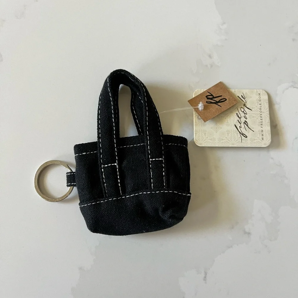 Free People Mini Tote Keychain NWT - Perfect Labubu Bag - Picture 4 of 5